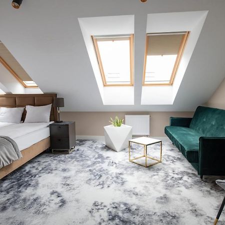 4Wings Apartments Krakow Bagian luar foto